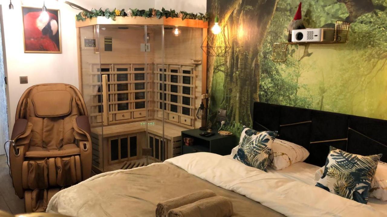 Warszawa Wola Wyjatkowe Studio Z Jacuzzi, Sauna I Fotelem Do Masazu - Exceptional Studio In Warsaw With Jacuzzi, Sauna And Massage Chair Esterno foto