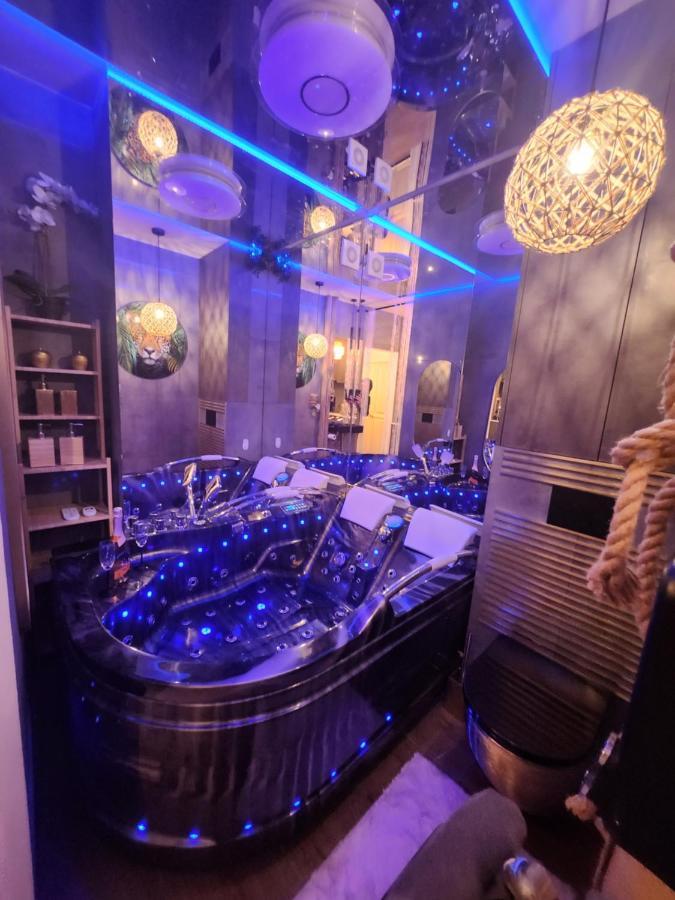 Warszawa Wola Wyjatkowe Studio Z Jacuzzi, Sauna I Fotelem Do Masazu - Exceptional Studio In Warsaw With Jacuzzi, Sauna And Massage Chair Esterno foto