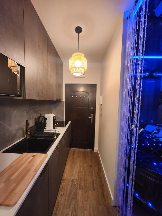 Warszawa Wola Wyjatkowe Studio Z Jacuzzi, Sauna I Fotelem Do Masazu - Exceptional Studio In Warsaw With Jacuzzi, Sauna And Massage Chair Esterno foto